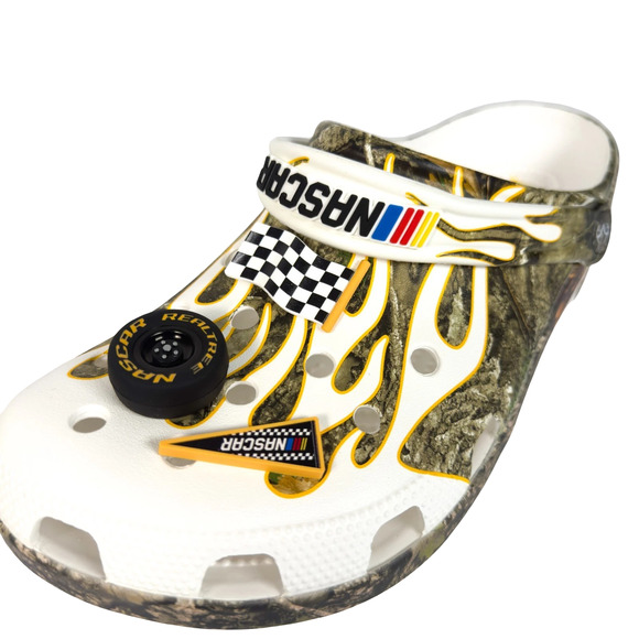 Crocs NASCAR Classic Clogs Realtree Camo Jibbitz Men 6/Women 8 Shoes New - Picture 2 of 16